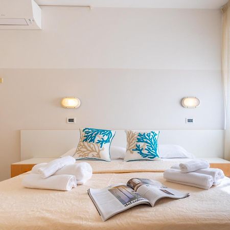 Hotel Selene - Vista Mare Riccione Luaran gambar