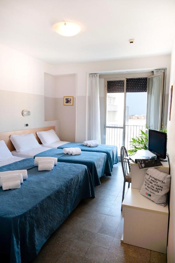 Hotel Selene - Vista Mare Riccione Bilik gambar