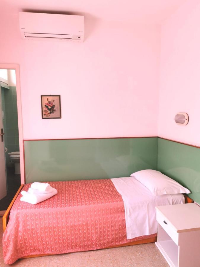 Hotel Selene - Vista Mare Riccione Bilik gambar