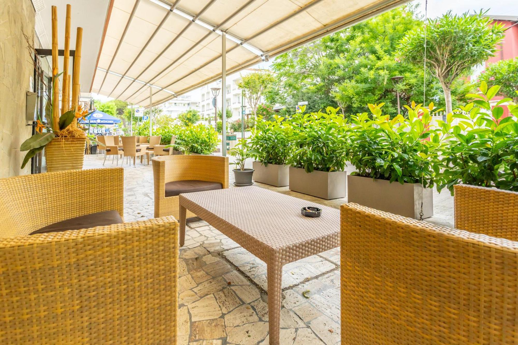 Hotel Selene - Vista Mare Riccione Luaran gambar