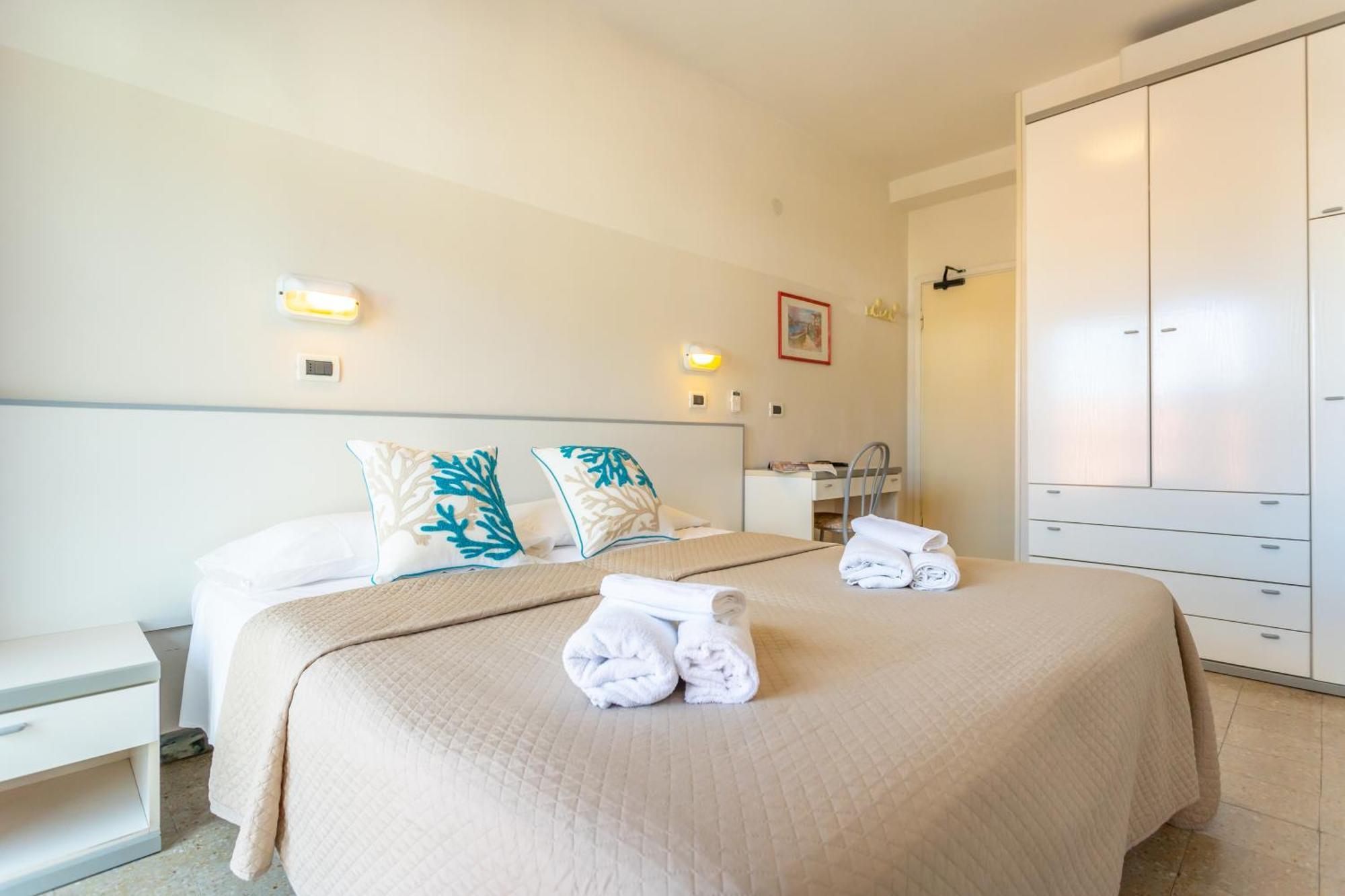 Hotel Selene - Vista Mare Riccione Luaran gambar
